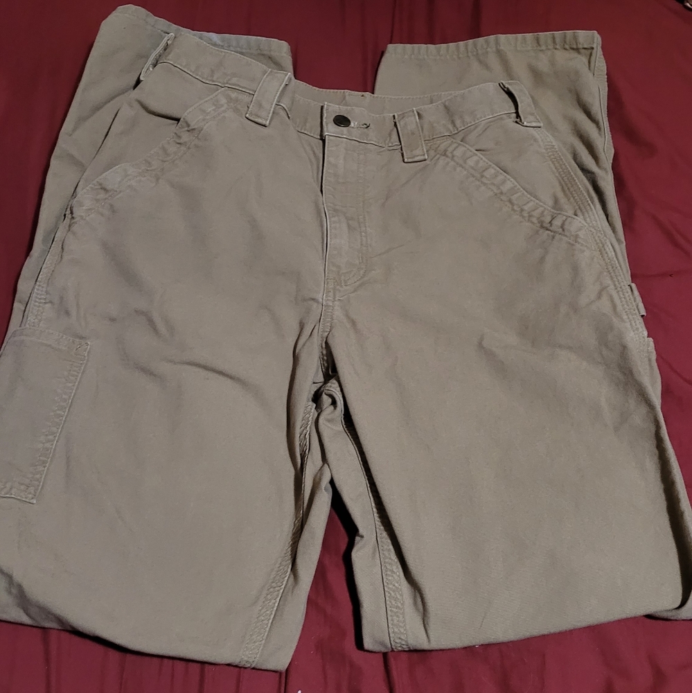 Carhartt loose fit pants 👖